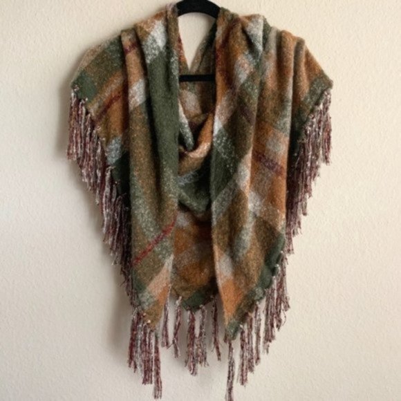 SOLD Altar'd State scarf NWT - Picture 3 of 5